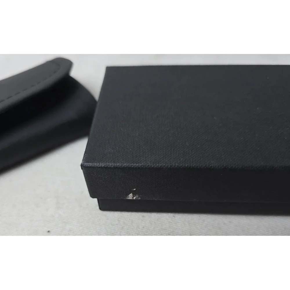 Pixels Denmark‎ Watch White Face Black Band Box Case